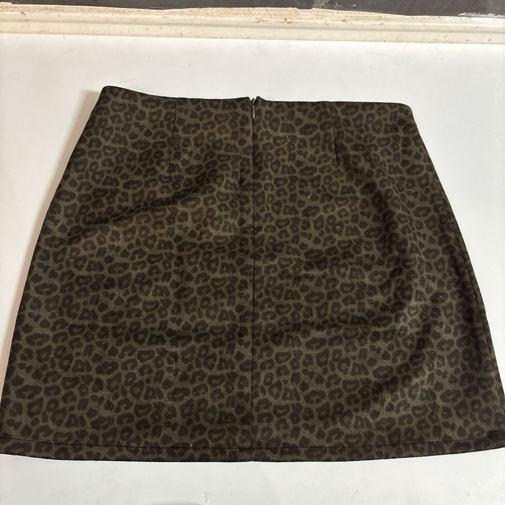 Gilli Dark Brown Animal Print Mini Skirt Size M - Picture 5 of 5